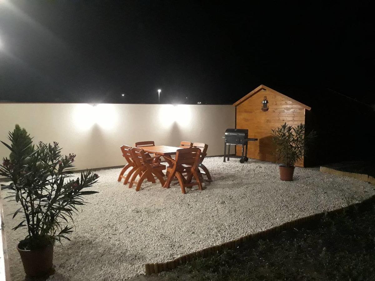 A Zoldbiciklis Haz Apartment Egerszalók Екстериор снимка
